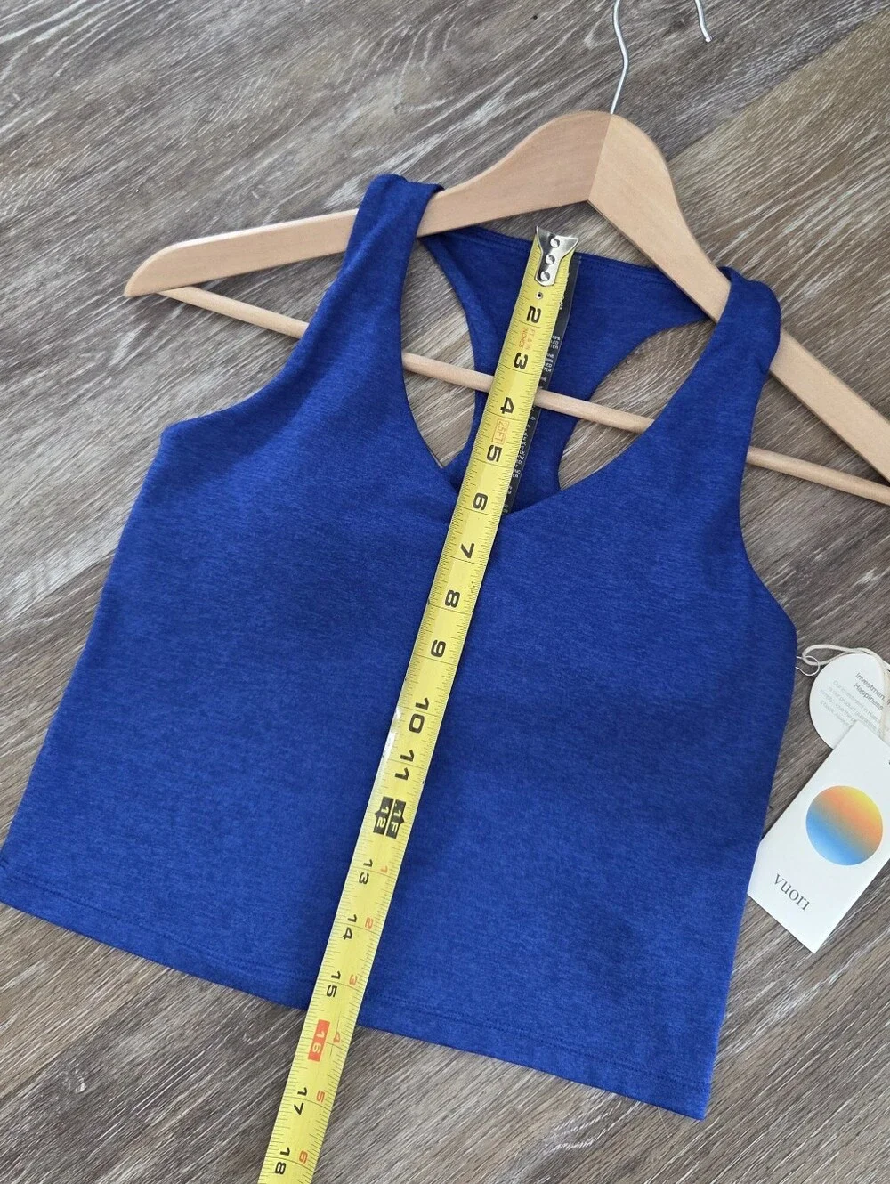 Vuori Halo Performance Crop Top Tank 2.0 Copenhagen NWT Racerback HTF PRICE FIRM - Picture 4 of 9
